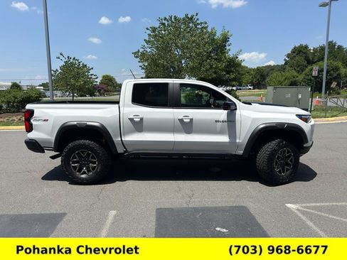 Used 2024 Chevrolet Colorado ZR2 w/ ZR2 Convenience Package III AWD/4WD image 8