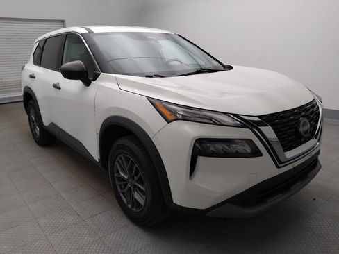 Used 2023 Nissan Rogue S FWD image 13