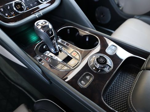 Certified 2022 Bentley Bentayga Speed AWD/4WD image 22