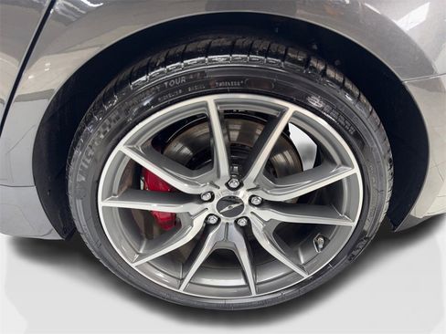 Used 2025 Genesis G70 2.5T image 84