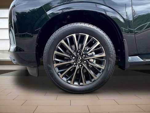 Certified 2026 INFINITI QX80 Autograph image 9