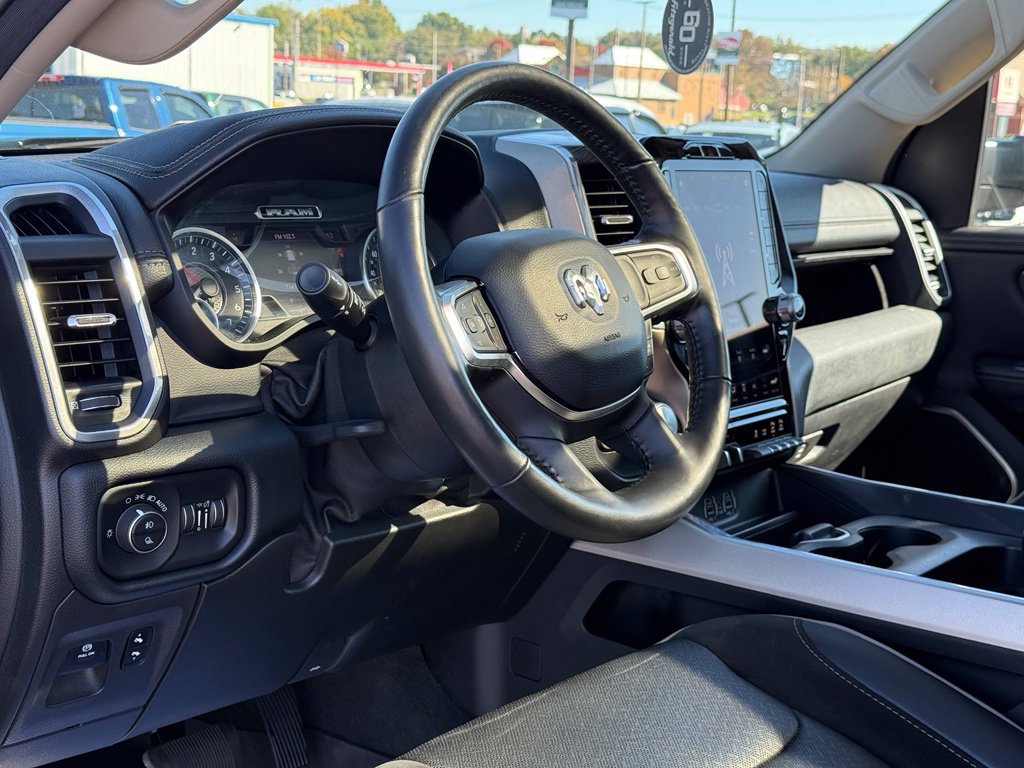 Used 2020 RAM 1500 Laramie AWD/4WD image 28