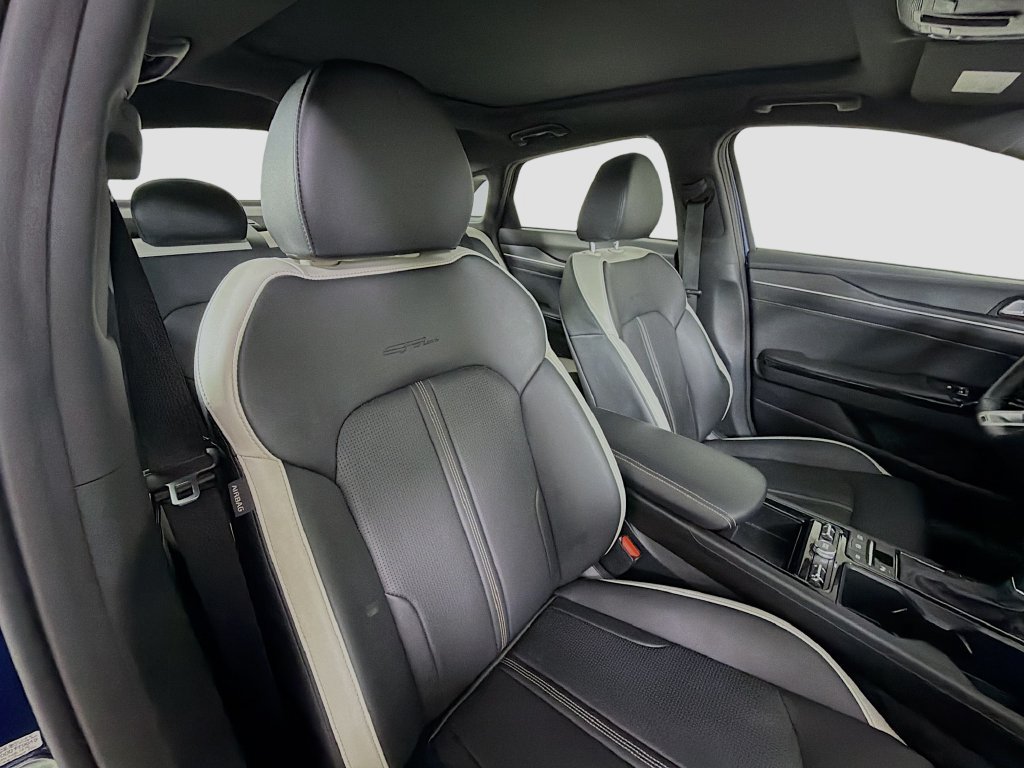 Used 2025 Kia K5 GT-Line w/ GT-Line Premium Package FWD image 32