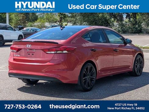 Used 2017 Hyundai Elantra SE w/ SE A/T Tech Package 03 FWD image 5