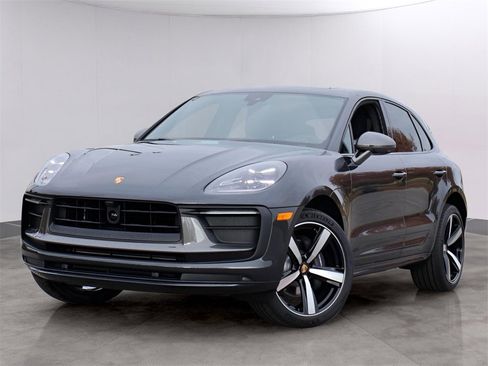 New 2026 Porsche Macan image 1