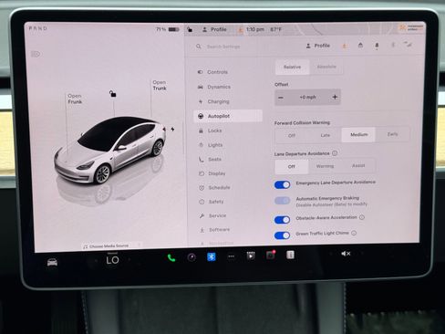 Used 2022 Tesla Model 3 Long Range AWD/4WD image 28