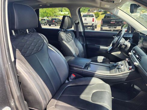 Used 2021 Hyundai Palisade Limited FWD image 15