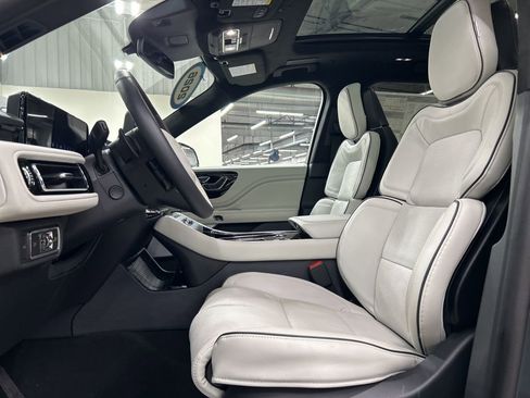 New 2026 Lincoln Aviator Black Label image 9