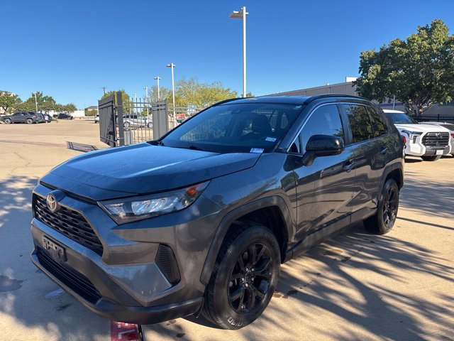 Used 2021 Toyota RAV4 LE FWD image 1