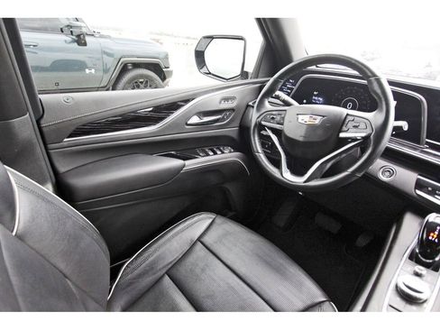 Used 2021 Cadillac Escalade Sport w/ Driver Assist Tech Package AWD/4WD image 8