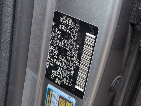 Used 2022 Kia Sorento S FWD image 35
