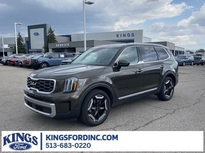 Used 2023 Kia Telluride S