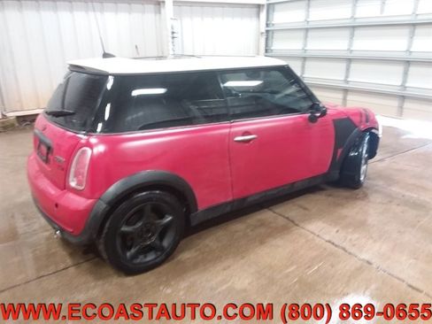 Used 2006 MINI Cooper Hardtop image 2