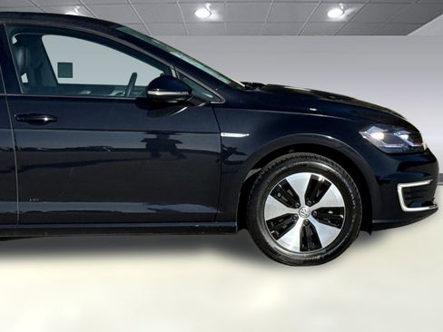 Used 2019 Volkswagen e-Golf SE w/ Driver Assistance Package image 34