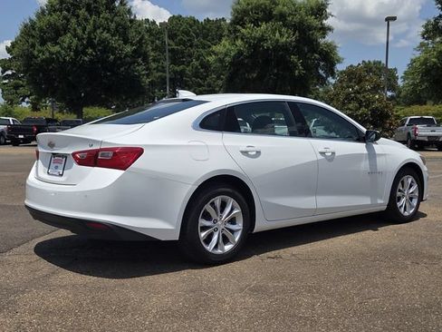 Used 2024 Chevrolet Malibu LT FWD image 4