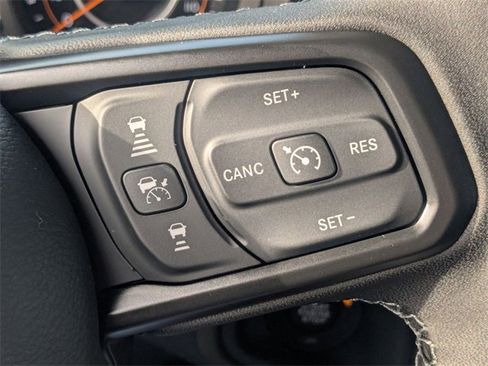 New 2025 Jeep Wrangler Rubicon w/ XTREMEE 35" Tire Package image 15