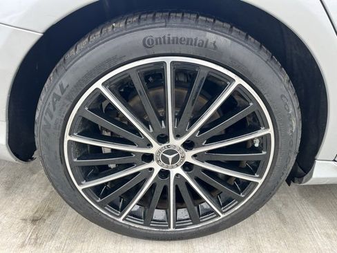 Used 2021 Mercedes-Benz C 300 Sedan w/ Premium Package image 6