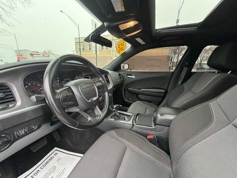Used 2021 Dodge Charger SXT w/ Blacktop Package image 15