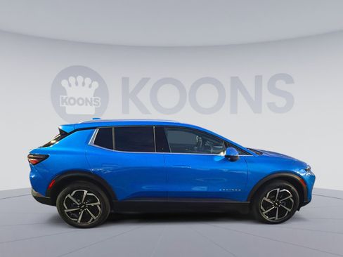 New 2026 Chevrolet Equinox EV LT image 8