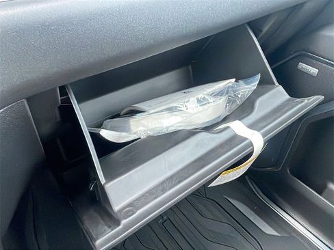 New 2025 GMC Sierra 2500 SLT w/ SLT Premium Package image 26