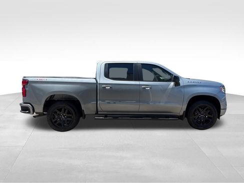Used 2025 Chevrolet Silverado 1500 RST AWD/4WD image 9