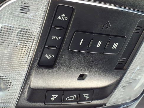 Used 2021 Jeep Grand Cherokee Trailhawk w/ Premium Lighting Group image 16