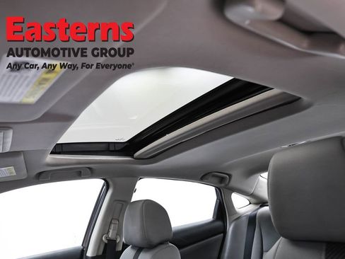 Used 2018 Honda Civic EX image 32
