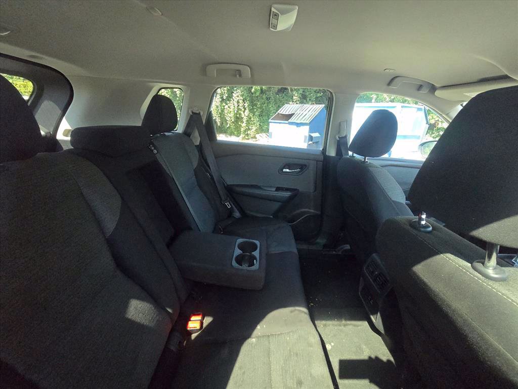 Used 2022 Nissan Rogue SV AWD/4WD image 8
