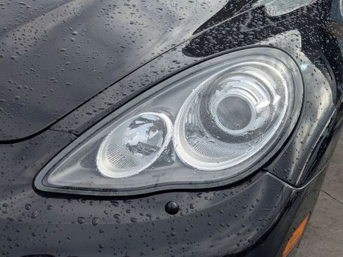 Used 2013 Porsche Panamera 4 Platinum Edition image 11