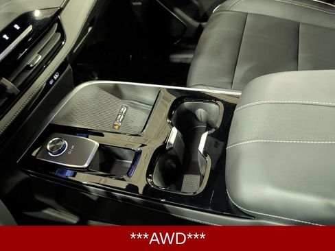 Certified 2025 Buick Enclave Preferred image 25