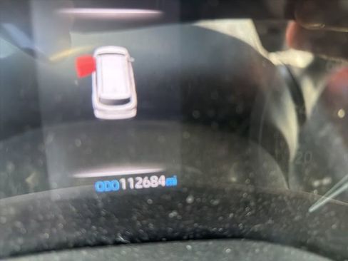 Used 2021 Toyota Sienna XLE image 5