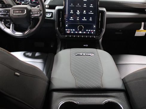 New 2026 GMC Yukon AT4 w/ AT4 Premium Plus Package AWD/4WD image 34