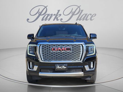 Used 2024 GMC Yukon Denali w/ Denali Reserve Package AWD/4WD image 9