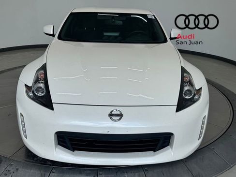Used 2020 Nissan 370Z Coupe RWD image 3