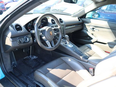 Used 2018 Porsche 718 Cayman S image 15