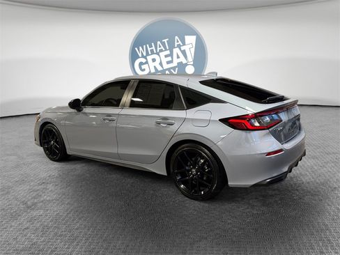 Used 2024 Honda Civic Sport image 6