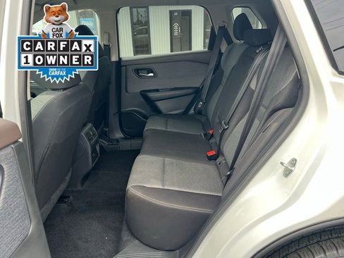 Used 2023 Nissan Rogue SV FWD image 13