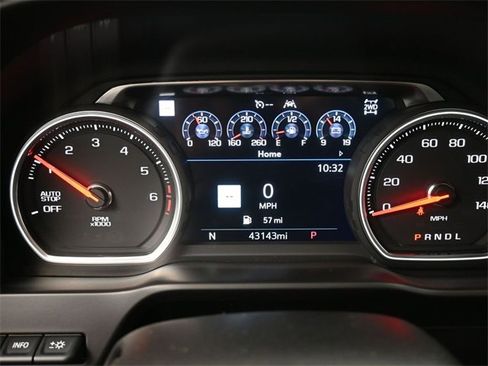 Used 2020 Chevrolet Silverado 1500 High Country w/ Technology Package image 9