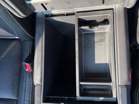 Used 2019 Nissan Titan SL w/ Midnight Edition AWD/4WD image 25