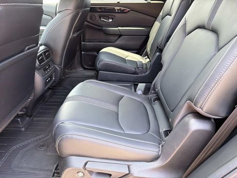 Used 2023 Honda Pilot EX-L image 10