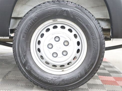 Used 2024 RAM ProMaster 2500 w/ Convenience Group FWD image 37