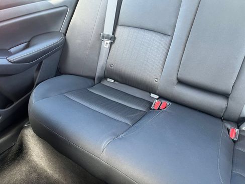 Used 2025 Nissan Altima 2.5 SV FWD image 40