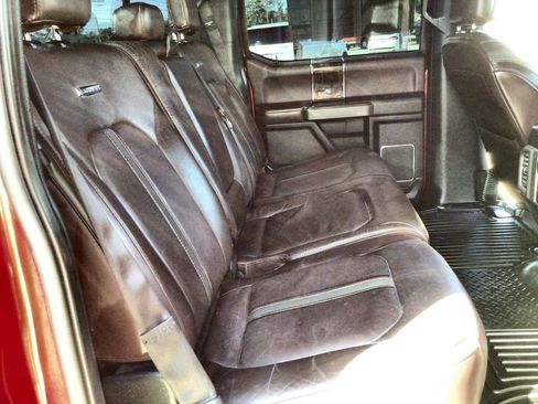 Used 2015 Ford F150 Platinum w/ Equipment Group 701A Luxury image 28