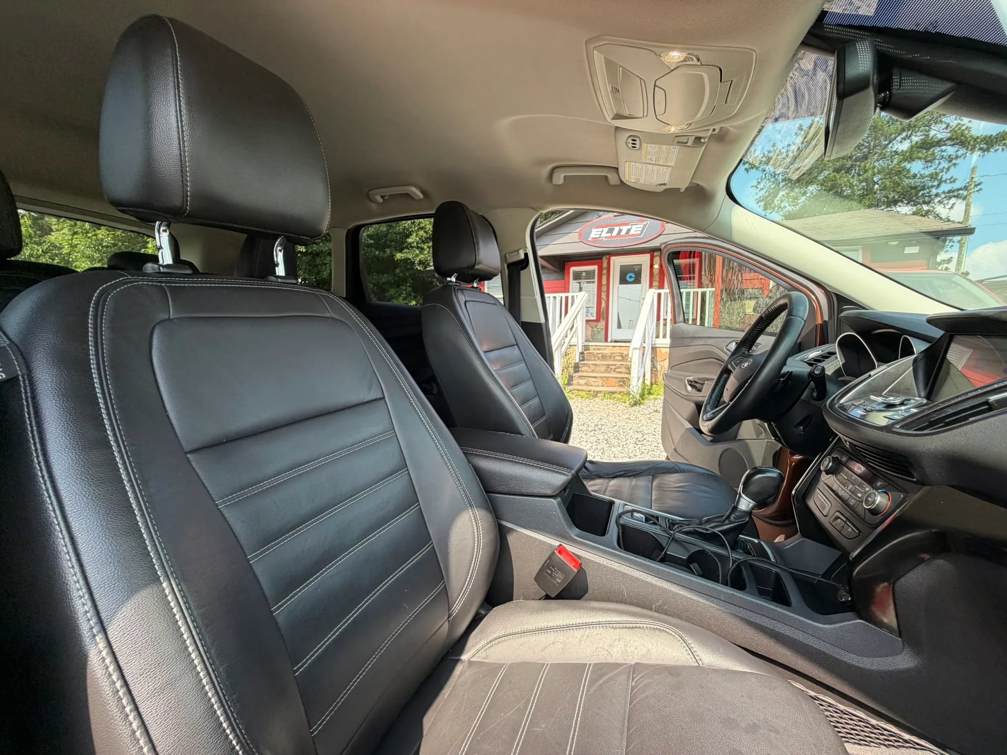 Used 2017 Ford Escape Titanium FWD image 19
