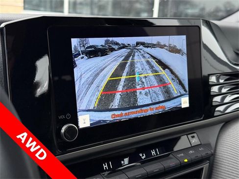 Used 2025 Toyota Camry SE image 24