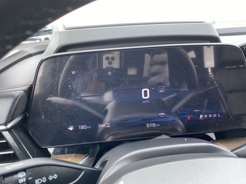 Used 2025 Chevrolet Tahoe High Country image 15