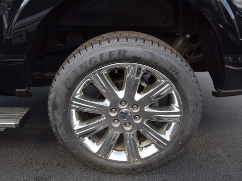 Used 2023 Ford F150 Limited image 6