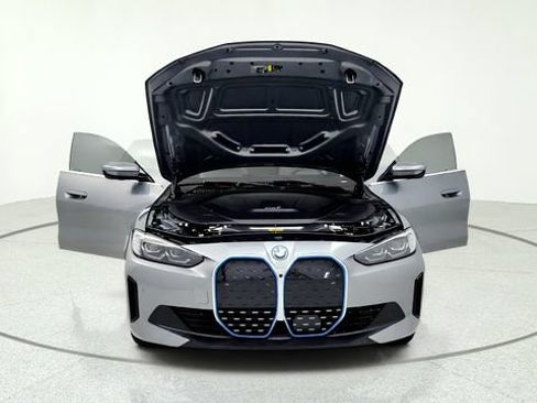 Used 2023 BMW i4 eDrive35 RWD image 12