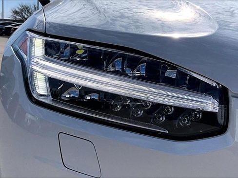Used 2024 Volvo XC90 B5 Core w/ Protection Package Premier image 31