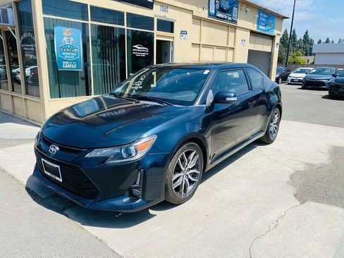 Used 2015 Scion tC FWD image 10